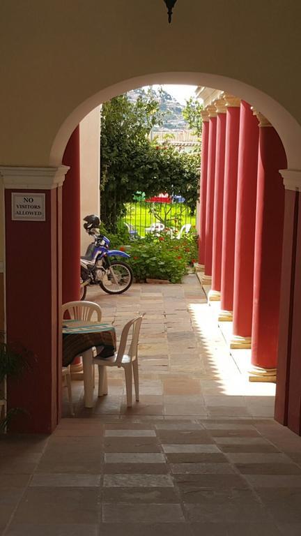 Villa Oropeza Hostel Σούκρε Εξωτερικό φωτογραφία