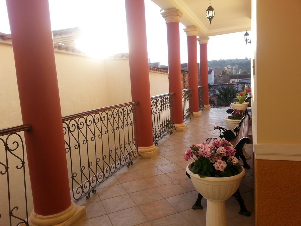 Villa Oropeza Hostel Σούκρε Εξωτερικό φωτογραφία